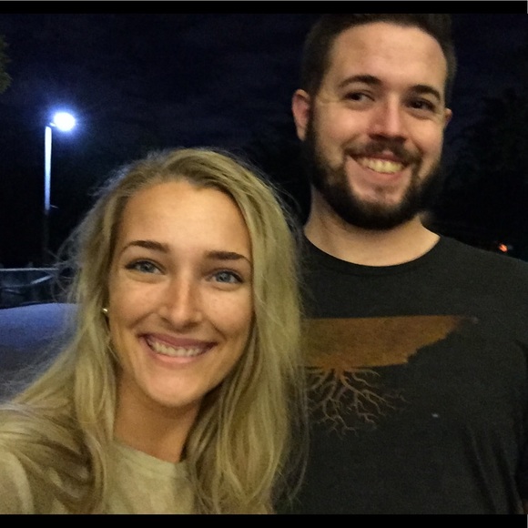 Like this post to “save” my closet! 🥰❤️ - Picture 6 of 8